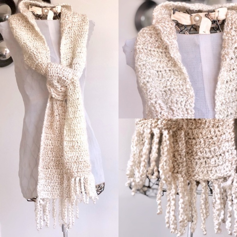 Quintessential Hippie | Knit Scarf